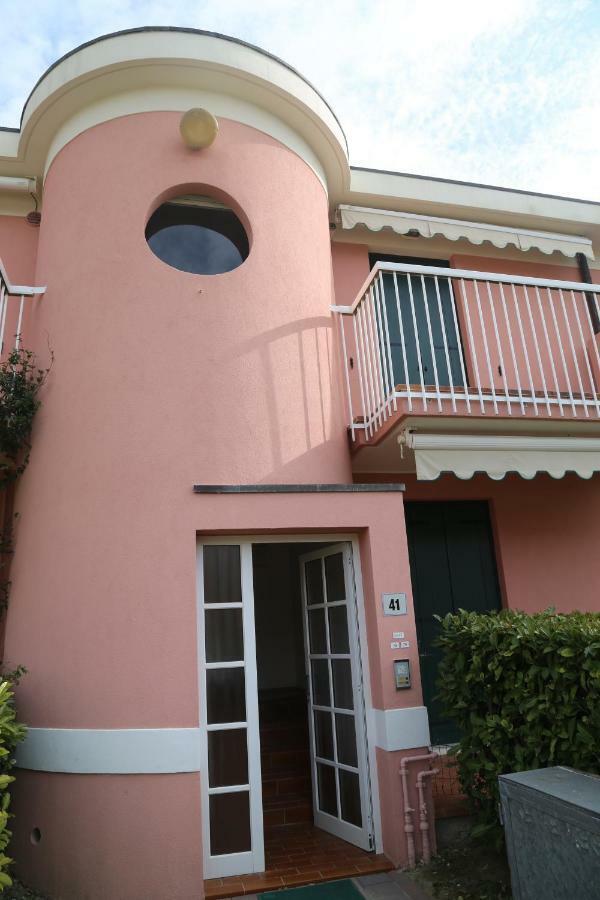 Seaside Terrace & Pool Getaway Leilighet Cavallino-Treporti Eksteriør bilde